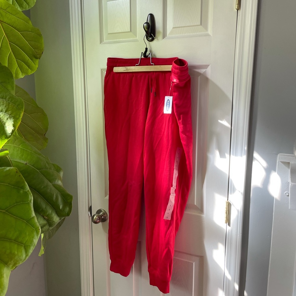 Red old navy joggers - Picture 2 of 5